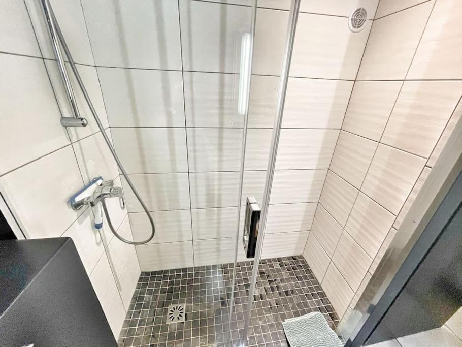 Homelivia, Vieux Nice, Appartement De Charme, Clim Balcon 외부 사진